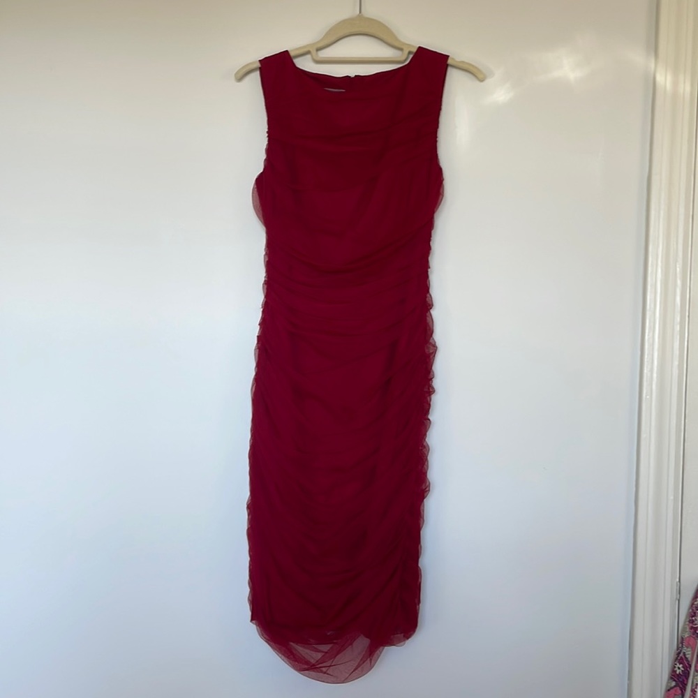 Beautiful lace Sachin & Babi dress in gorgeous red color. Perfect condition